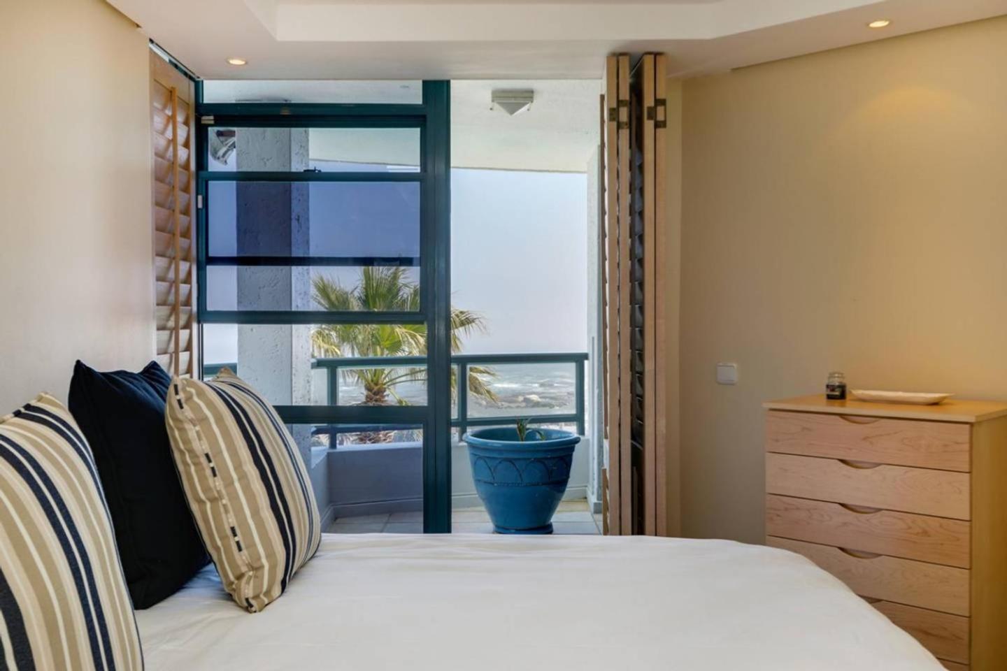17 On Nautica Apartment Cape Town Exterior photo
